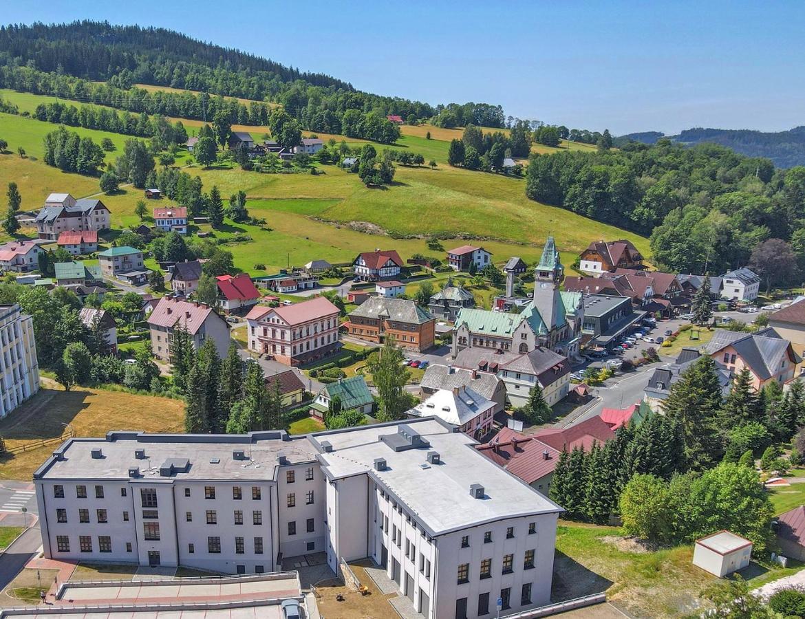 Residence Lysa Hora Рокицани Экстерьер фото